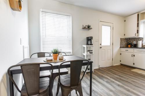 3 Bedrooms House in Waldo Kansas City in 南堪薩斯城