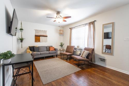 3 Bedrooms House in Waldo Kansas City in 南堪薩斯城