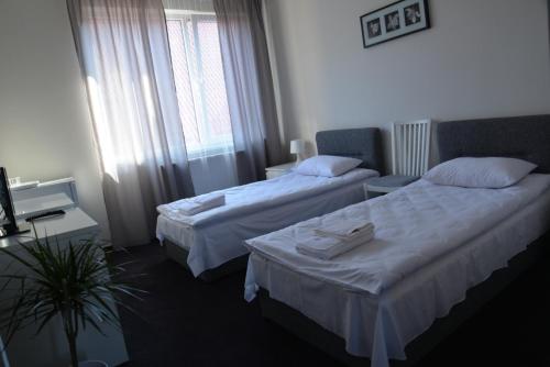 Rakhiv Hotel & Apartments