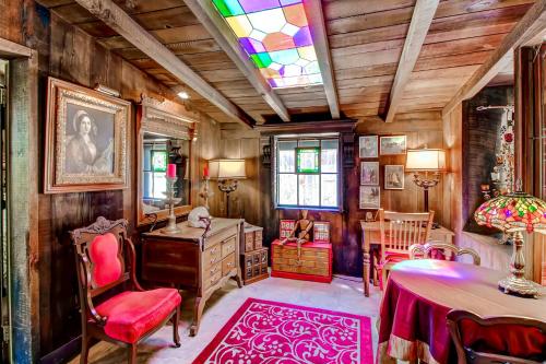 Converted Barn in Sebastopol with Private Patio! - image 10