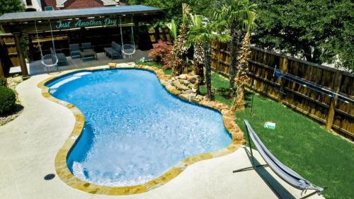 Pool house with hot tub and cinema