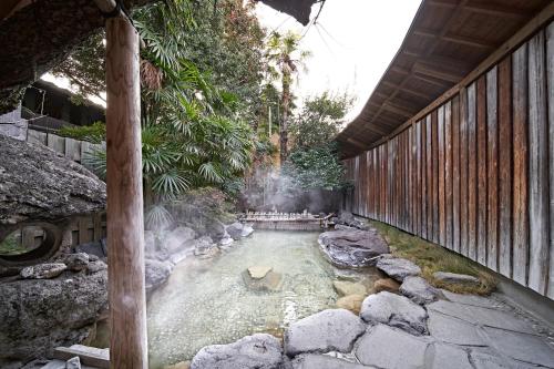 Yamada Bessou くつろぎの温泉宿 山田別荘 – Beppu, NM