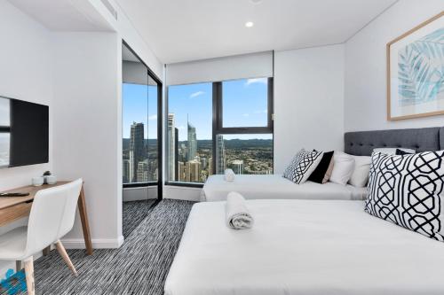 Ocean Surfers Paradise - gclr