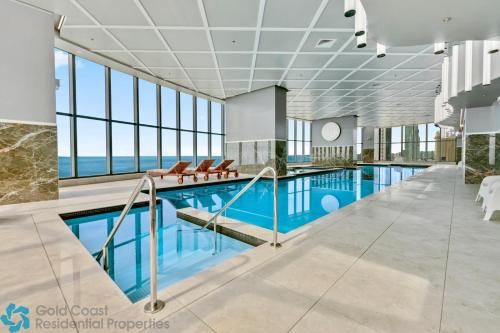Ocean Surfers Paradise - gclr - 수영장