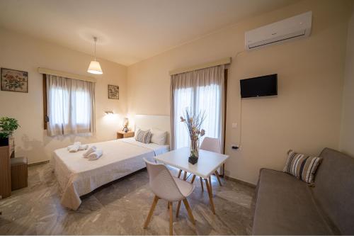 Frank Apartments - image 6