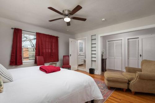 Summer Deal! Grand Performance Home in Downtown Fort Worth Stockyard, Globe Life, AT&T