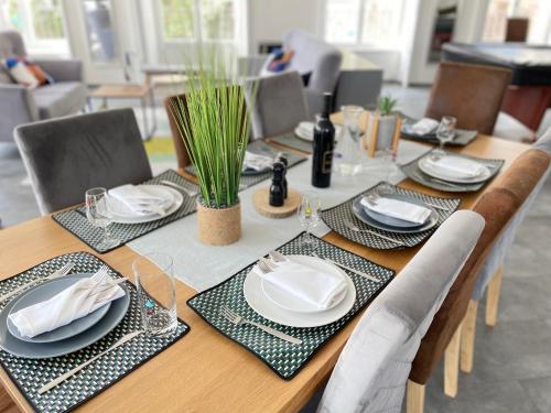 Létesítmények, The 5 Continents I by Stay Swiss in Porrentruy