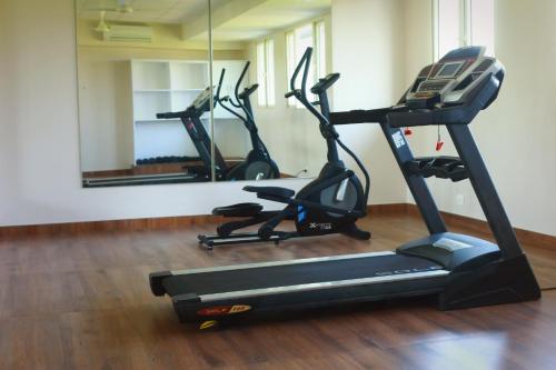 TGR SUITES – Cochin, NE