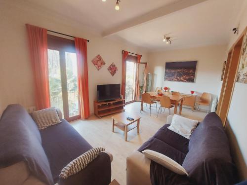 Gaudi's Nest Apartments - image 11