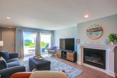 Oceanfront Gem - Beach Retreat In Solana Beach Condo - main image