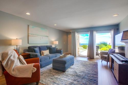Oceanfront Gem - Beach Retreat In Solana Beach Condo - image 9