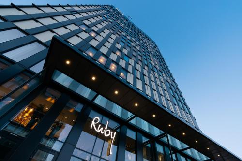 Entrance, Ruby Emma Hotel Amsterdam in Oost / Watergraafsmeer
