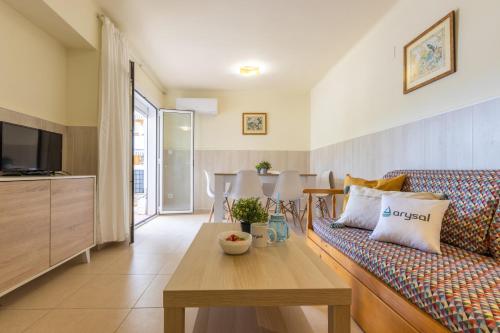 Apartamentos Jaime I Arysal