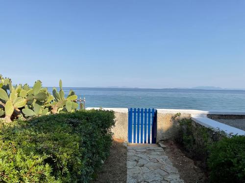 Mira Villas, Corinth gîte à louer Kinéta