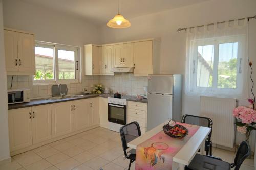 مطبخ, Morfis Getaway Apartment in Kalliteros