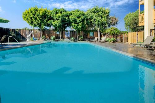 La Quinta Inn & Suites by Wyndham Irvine Spectrum in Irvine, USA