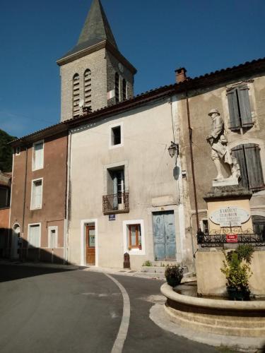 Sissepääs, Charmant Studio dans l’Ancienne Mairie in Cazilhac