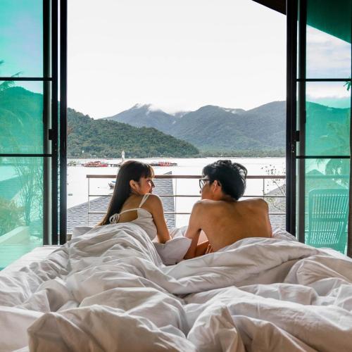 Kilátás, Bhuvarin Resort near Bang Bao Bay