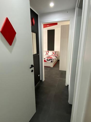 IRIS ROOM 2