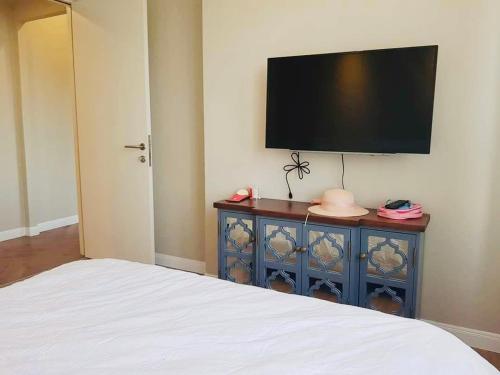 Airy & Beauty 2BR - Masteri Thao Dien - Free Pool & Gym, Netflix in District 2