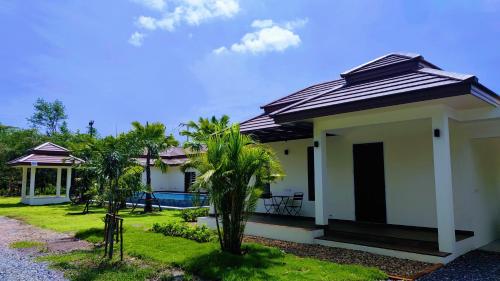 Isan Golf & Adventure Hotel