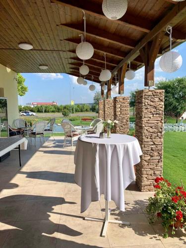 View, Aurora Rendezvenyterem & Szallas in Jászberény