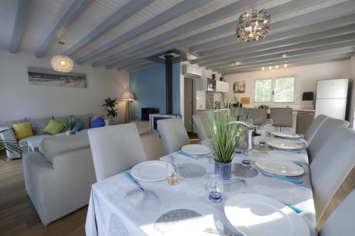 設施, Villa avec piscine pour 8 in 聖熱昂德蒙特