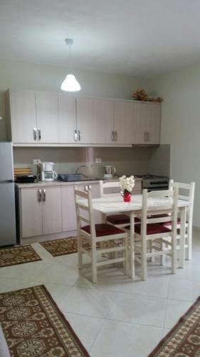 Christos Apartments - image 4