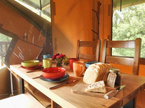 Little North Field Family Safari Tent Glamping near Harrogate 4