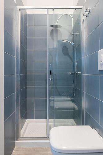 Double Room with Private Bathroom image 2