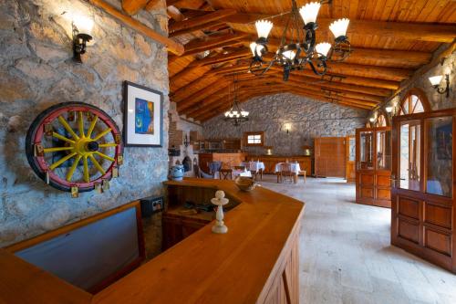 Watermill Hotel - image 2