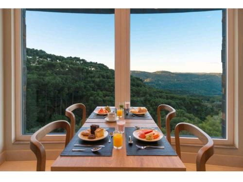 สภาพแวดล้อมโดยรอบ, GOLDEN GRAMADO RESORT in กรามา