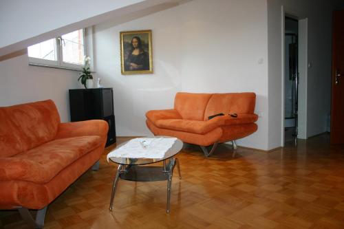 Gostišče - Guest house STARI HRAST Gostišče - Guest house STARI HRAST