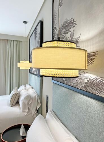 3 twin beds