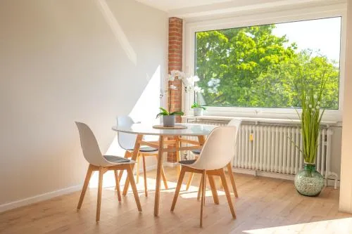 Moin Apartment Mit 2 Balkonen u kostenlosen Parkmöglichkeiten in Bremerhaven, Deutschland