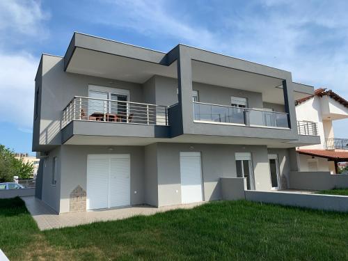 2 bedrooms, 3 beds