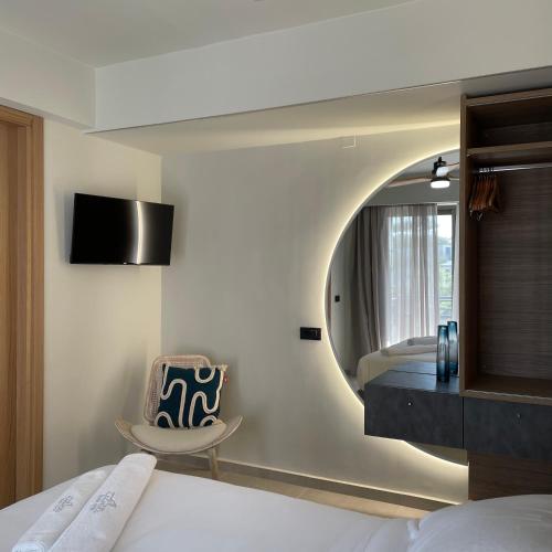 Alkionides Seaside Hotel - image 9