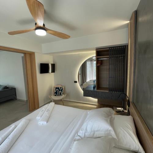 Alkionides Seaside Hotel - image 4