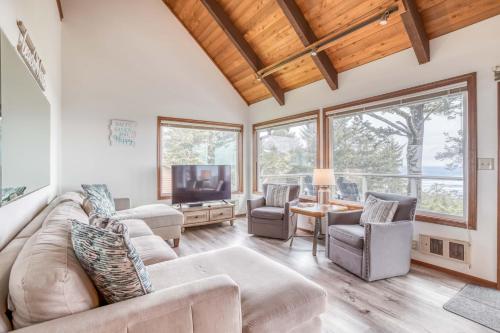 Honey Home in Bayshore (OR)