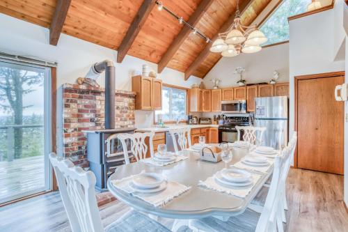 Honey Home in Bayshore (OR)