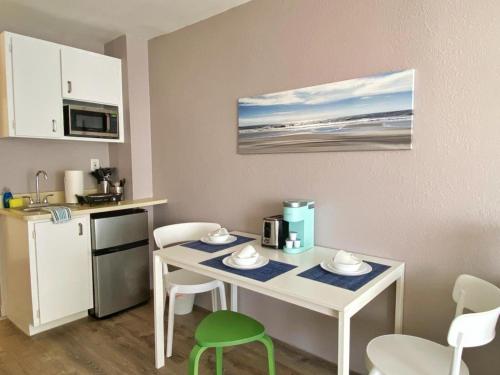 Castaways Resort Studios