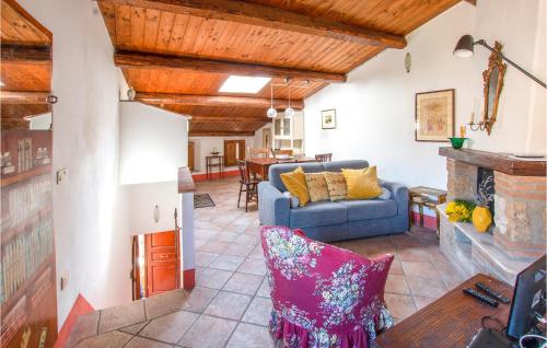  Awesome apartment in Sorano with WiFi and 1 Bedrooms in 58010 Sorano