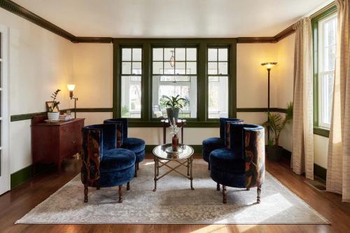 Pub/Lounge, The Whitlock by The Lenox Collection in Lenox (Massachusetts)