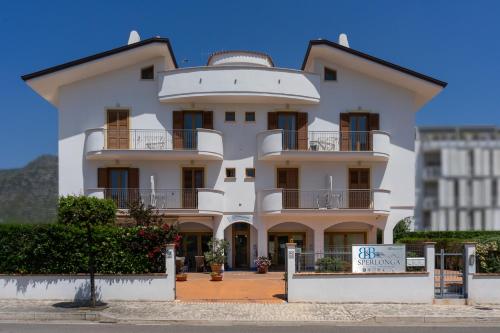 B&B Sperlonga - Accommodation