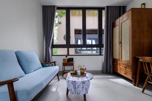 Villa with Sea View image 9
