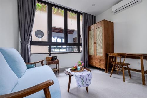 Villa with Sea View image 4