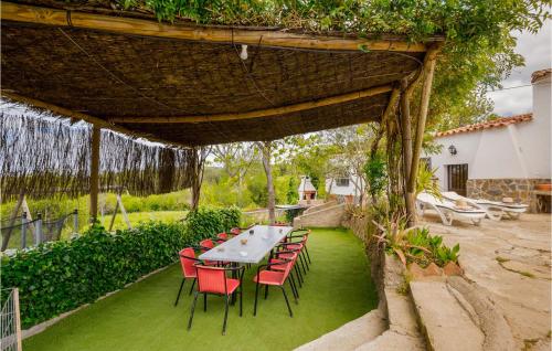 Stunning home in Cortegana with Outdoor swimming pool, WiFi and 3 Bedrooms