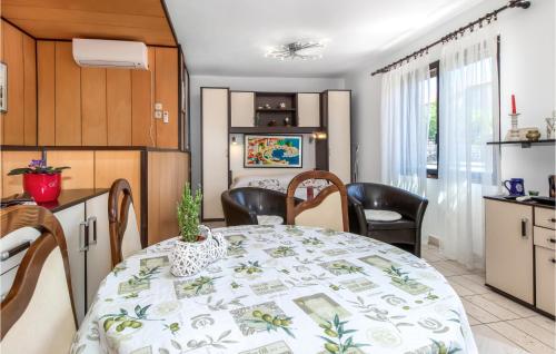 Cozy Apartment In Novi Vinodolski With House A Panoramic View