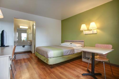 Motel 6-Elkton, MD