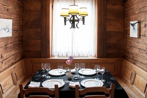 Étterem, Casa Todi Restaurant Hotel in Trun